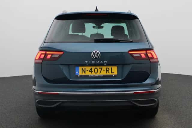Volkswagen Tiguan (2022) thumbnail 5