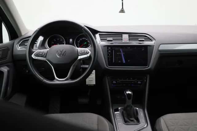Volkswagen Tiguan (2022) thumbnail 8