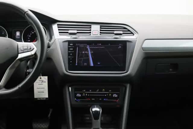 Volkswagen Tiguan (2022) thumbnail 9