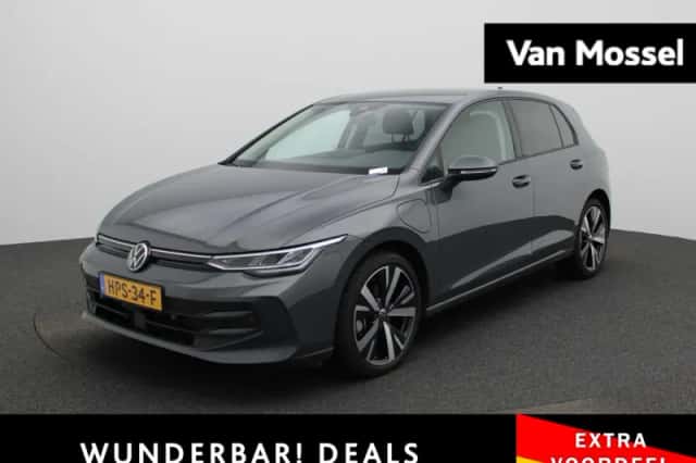 Volkswagen Golf (2025) thumbnail 1