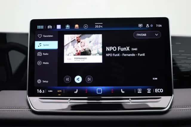 Volkswagen Tiguan (2024) thumbnail 23