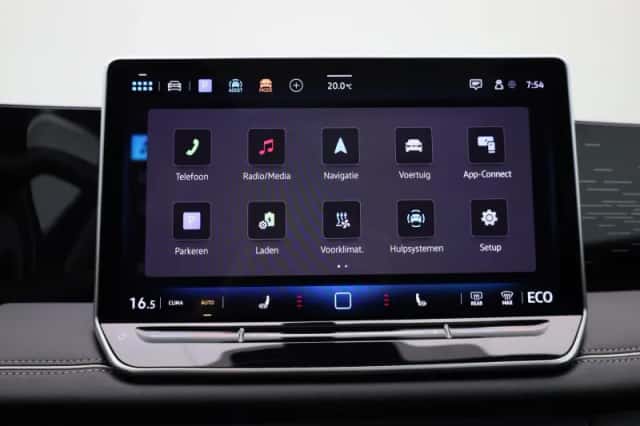 Volkswagen Tiguan (2024) thumbnail 24