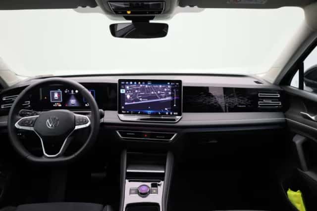 Volkswagen Tiguan (2024) thumbnail 44