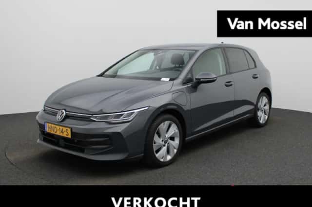 Volkswagen Golf (2025) thumbnail 1