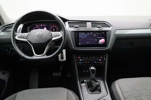 Volkswagen Tiguan (2022) thumbnail 7