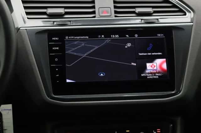 Volkswagen Tiguan (2022) thumbnail 8
