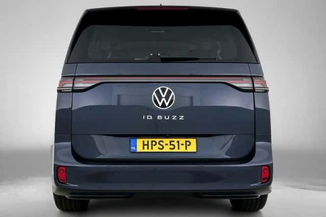 Volkswagen ID. Buzz (2023) thumbnail 3