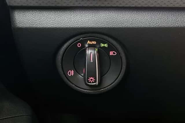Volkswagen Up! (2022) thumbnail 23
