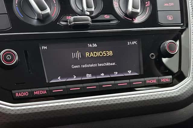 Volkswagen Up! (2022) thumbnail 29
