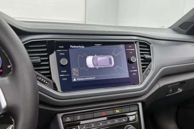 Volkswagen T-Roc (2020) thumbnail 11