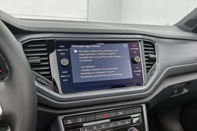 Volkswagen T-Roc (2020) thumbnail 9
