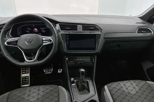 Volkswagen Tiguan (2021) thumbnail 21