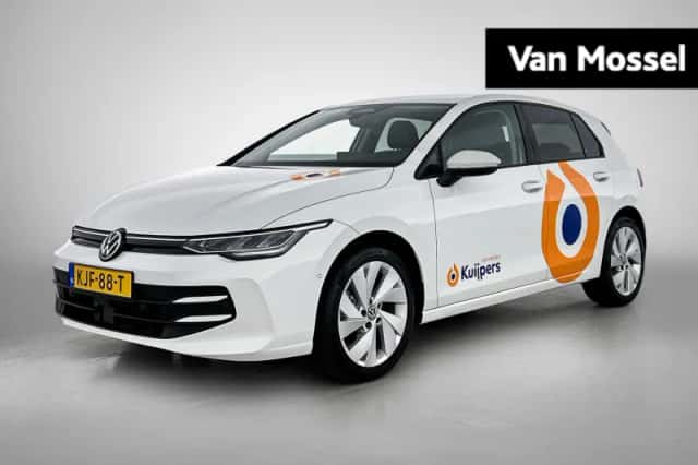 Volkswagen Golf (2026) thumbnail 1