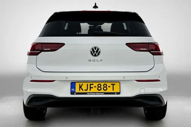 Volkswagen Golf (2026) thumbnail 2
