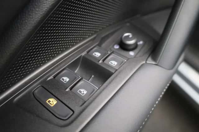 Volkswagen Tiguan (2025) thumbnail 37