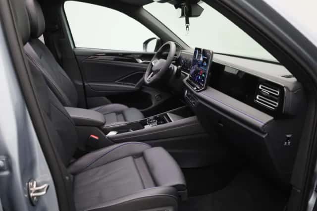 Volkswagen Tiguan (2025) thumbnail 41