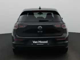 Volkswagen Golf (2025) thumbnail 5