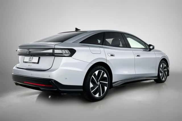 Volkswagen ID.7 (2025) thumbnail 4