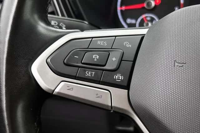 Volkswagen T-Cross (2021) thumbnail 6