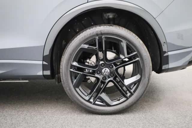 Volkswagen Tiguan (2025) thumbnail 13