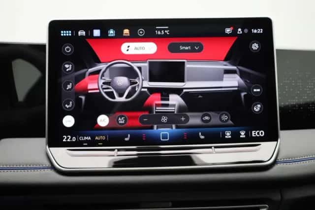 Volkswagen Tiguan (2025) thumbnail 18
