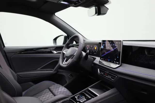 Volkswagen Tiguan (2025) thumbnail 35