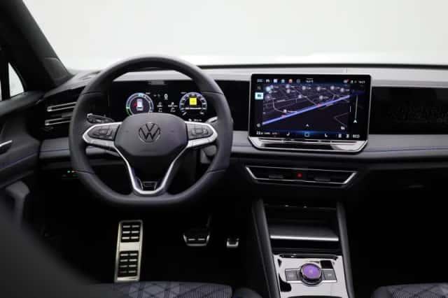 Volkswagen Tiguan (2025) thumbnail 7