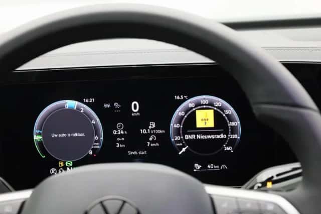 Volkswagen Tiguan (2025) thumbnail 8