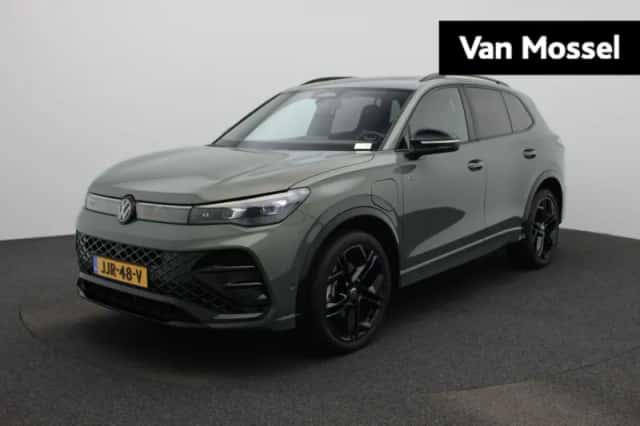 Volkswagen Tiguan (2025) thumbnail 1