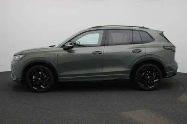 Volkswagen Tiguan (2025) thumbnail 4