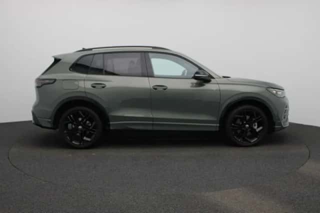 Volkswagen Tiguan (2025) thumbnail 6