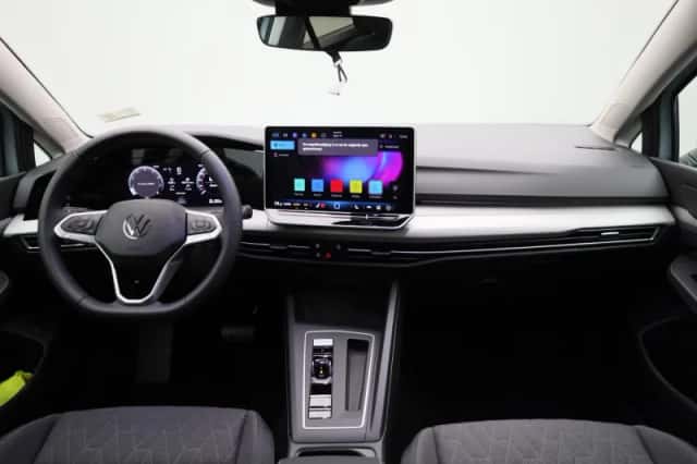 Volkswagen Golf (2026) thumbnail 36