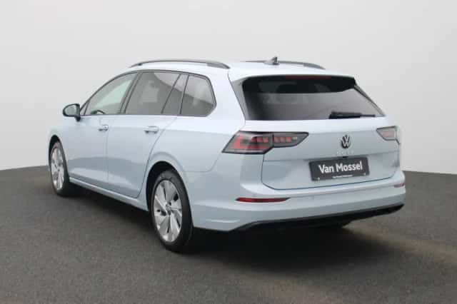 Volkswagen Golf (2026) thumbnail 2