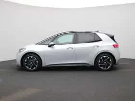 Volkswagen ID.3 (2025) thumbnail 4