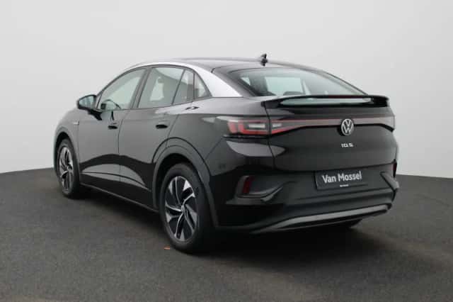 Volkswagen ID.5 (2023) thumbnail 2