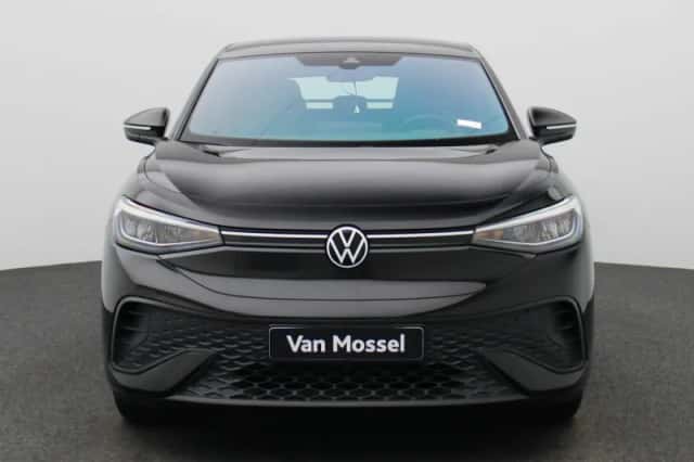 Volkswagen ID.5 (2023) thumbnail 3