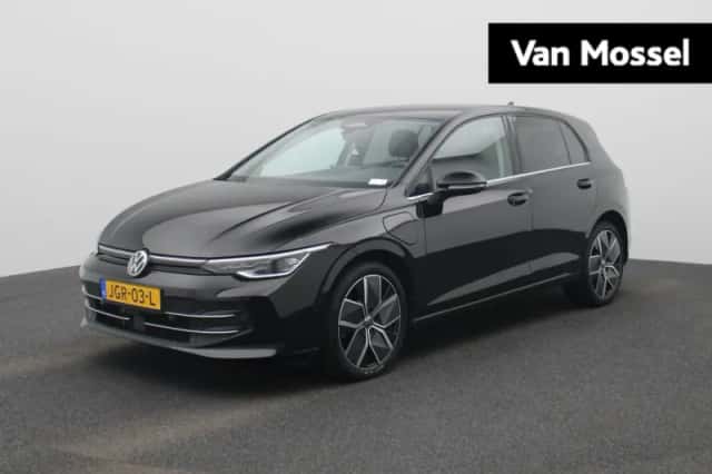 Volkswagen Golf (2025) thumbnail 1