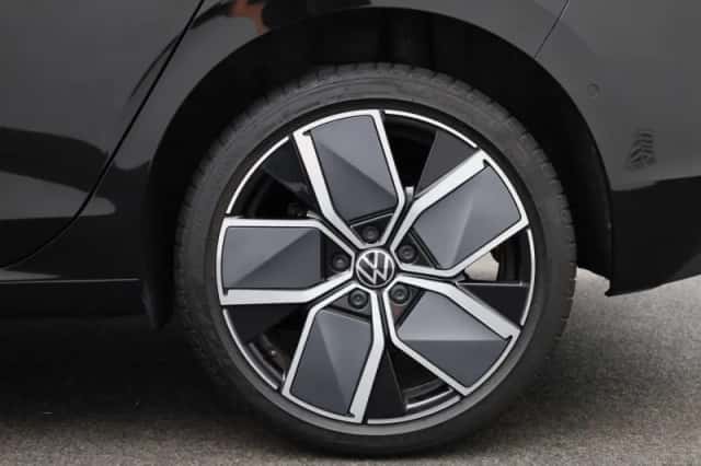 Volkswagen Golf (2025) thumbnail 13