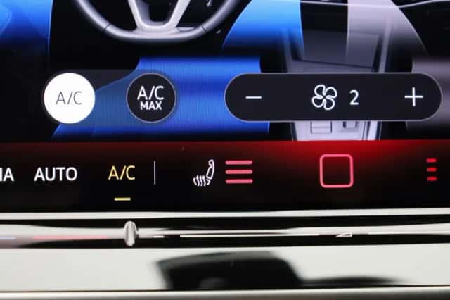 Volkswagen Golf (2025) thumbnail 32