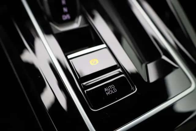 Volkswagen Golf (2025) thumbnail 35