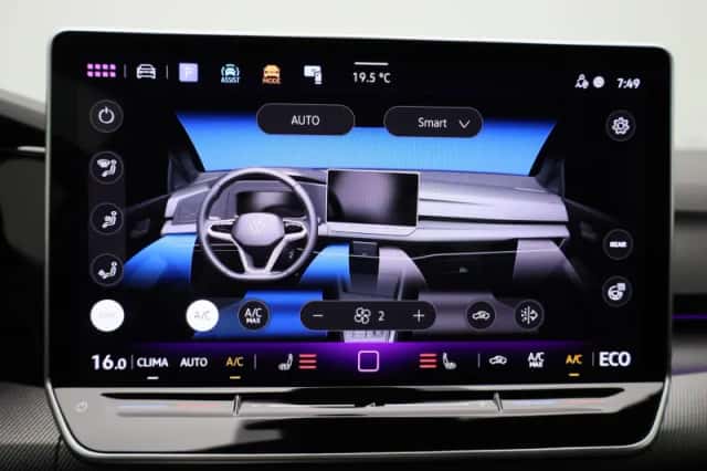 Volkswagen Golf (2025) thumbnail 36