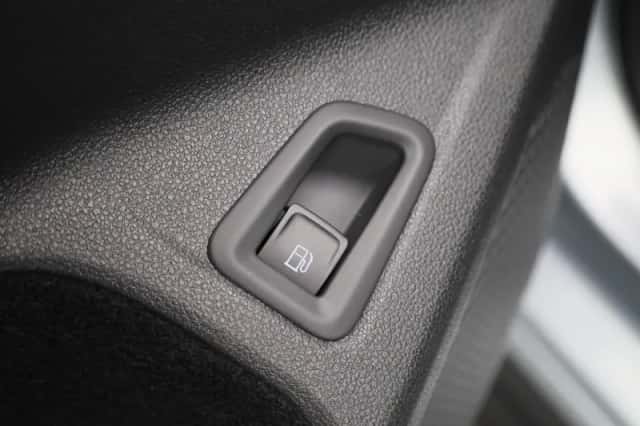 Volkswagen Golf (2025) thumbnail 37