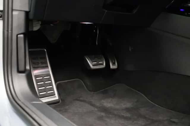 Volkswagen Golf (2025) thumbnail 39