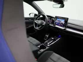 Volkswagen Golf (2025) thumbnail 45