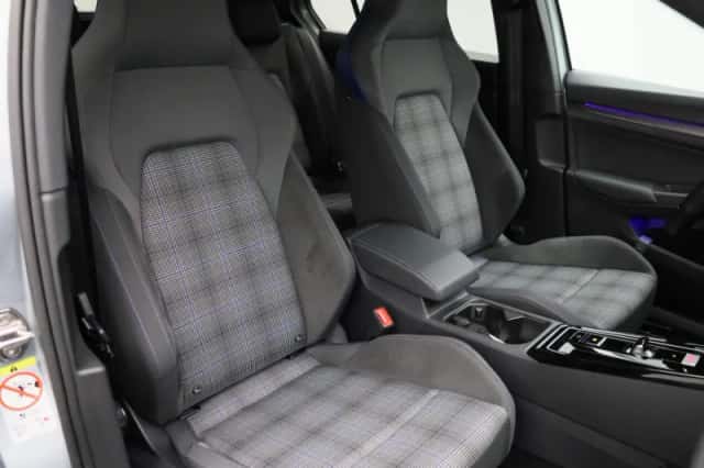 Volkswagen Golf (2025) thumbnail 46