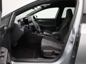 Volkswagen Golf (2025) thumbnail 9