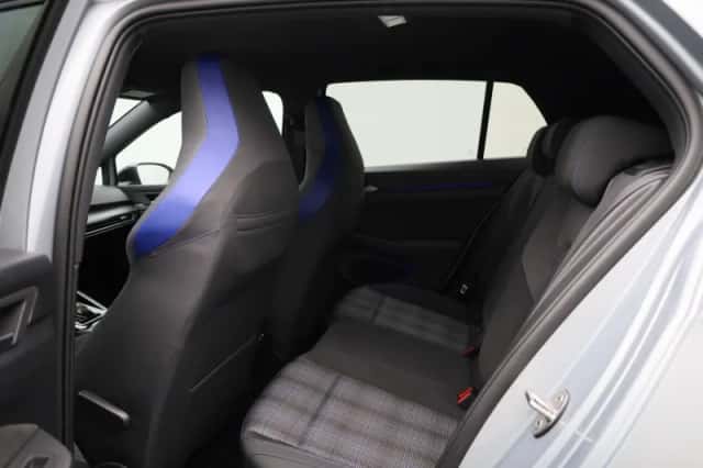 Volkswagen Golf (2025) thumbnail 10