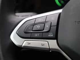 Volkswagen Golf (2025) thumbnail 17