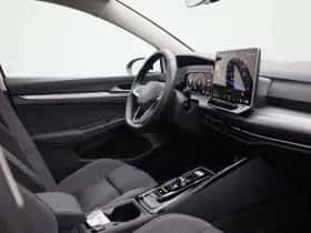Volkswagen Golf (2025) thumbnail 35