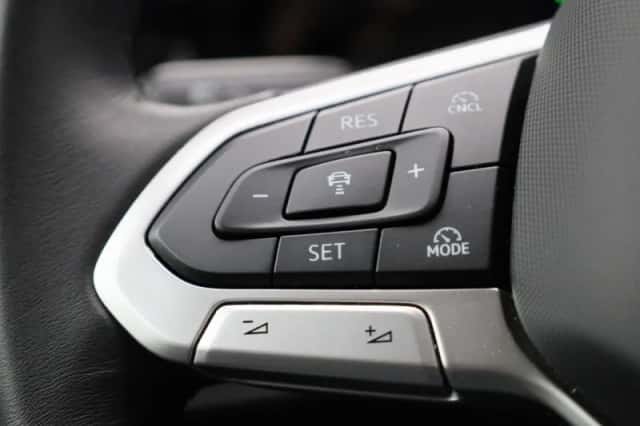 Volkswagen Golf (2025) thumbnail 18
